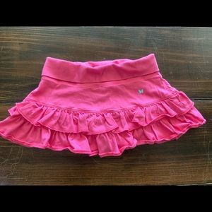 1 pink skirt